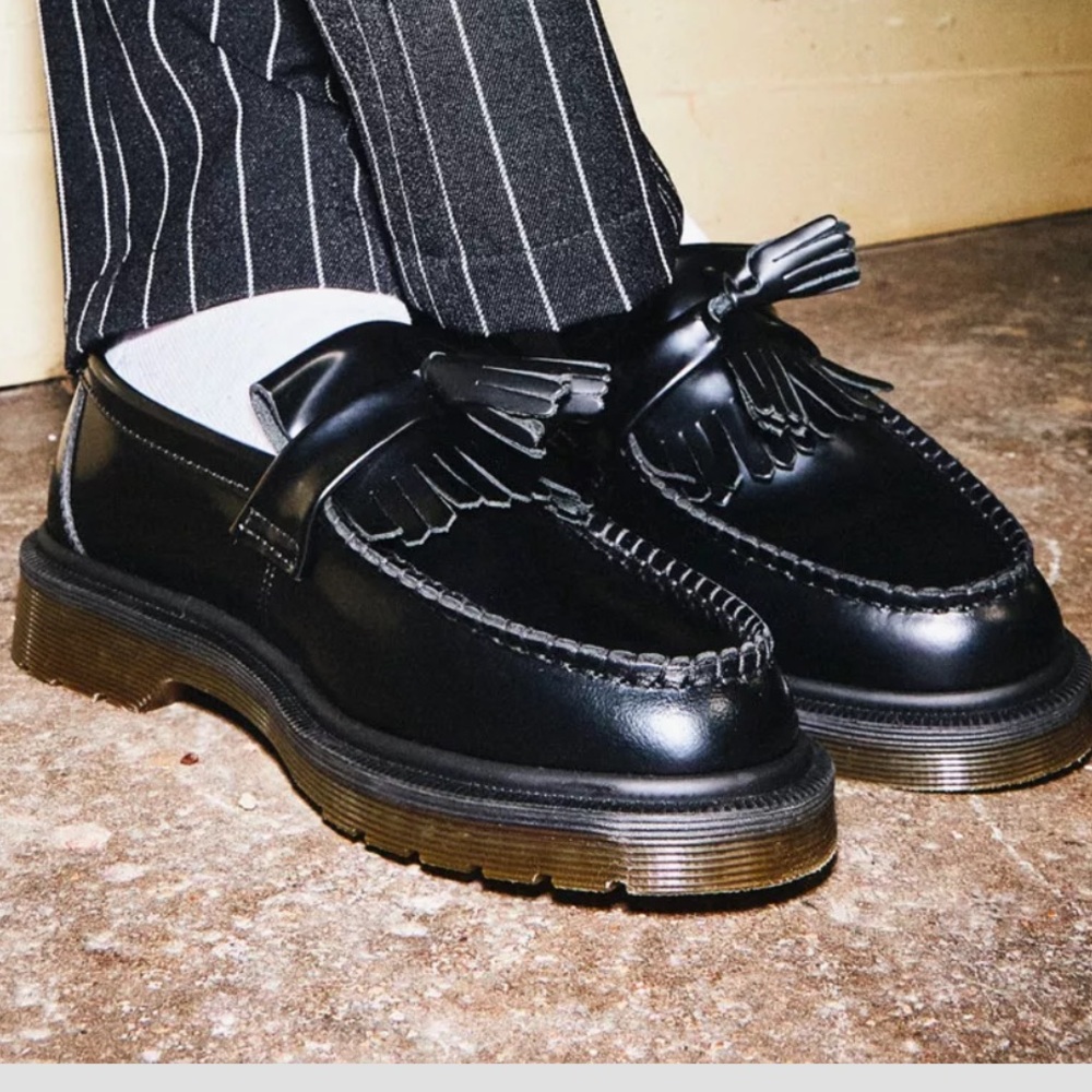 Black Dr Marten’s Adrian Loafers Men’s 7 Women’s 8
